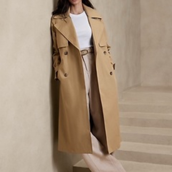 Retired Banana Republic Tan and Blue Trench Coat - Picture 9 of 9